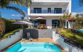 Villa Hibiscus By An Island Apart